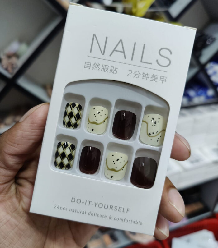 Fancy 24 Nails